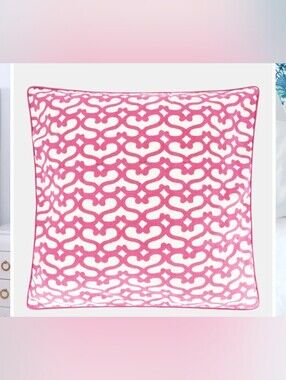 Roller Rabbit Big Cata TWO 18" x 18" Decorative Shams Pink